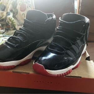 Jordan Athletic Shoes Black and Red